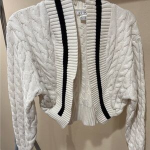 VENUS Cream and Black Cable Knit Crop Cardigan